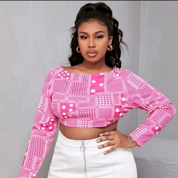 Plus Polka‎ Dot Backless Crop Tee - Picture 4 of 5